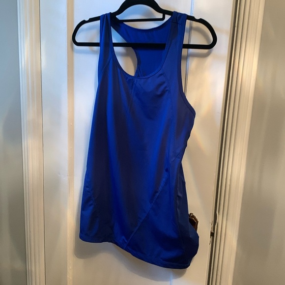 Exercise top - Picture 1 of 2